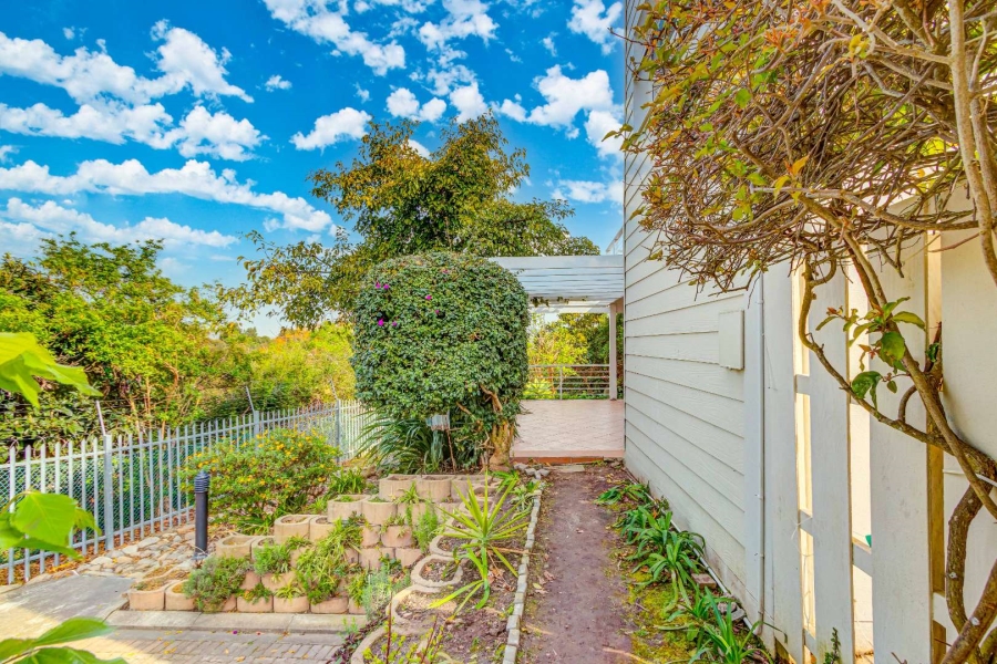 2 Bedroom Property for Sale in Knysna Central Western Cape